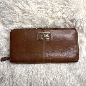Used Coach wallet (brown)